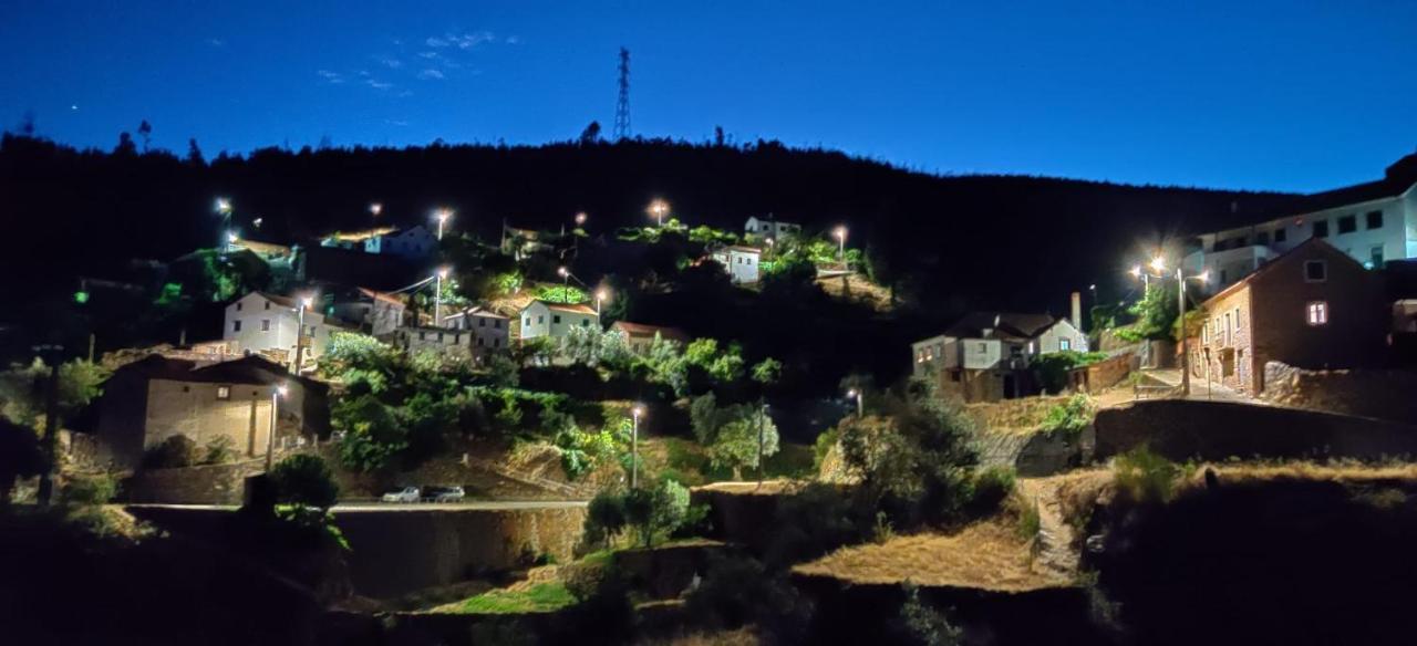 Cha de Alvares A Casa Da Natalia 게스트하우스 외부 사진