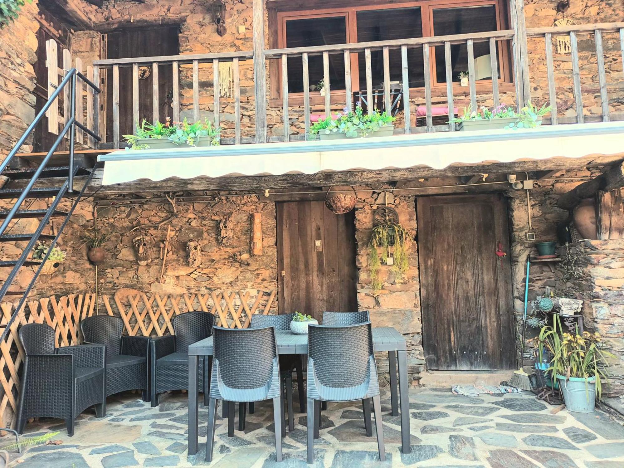 Cha de Alvares A Casa Da Natalia 게스트하우스 외부 사진